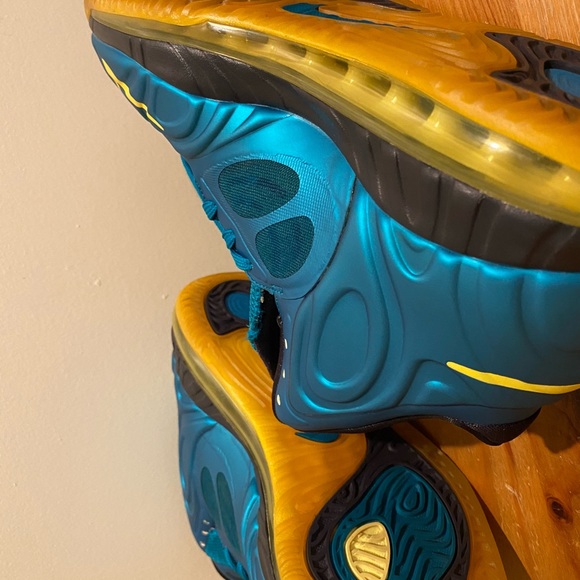 Nike Air Max Hyperposite - Picture 9 of 15